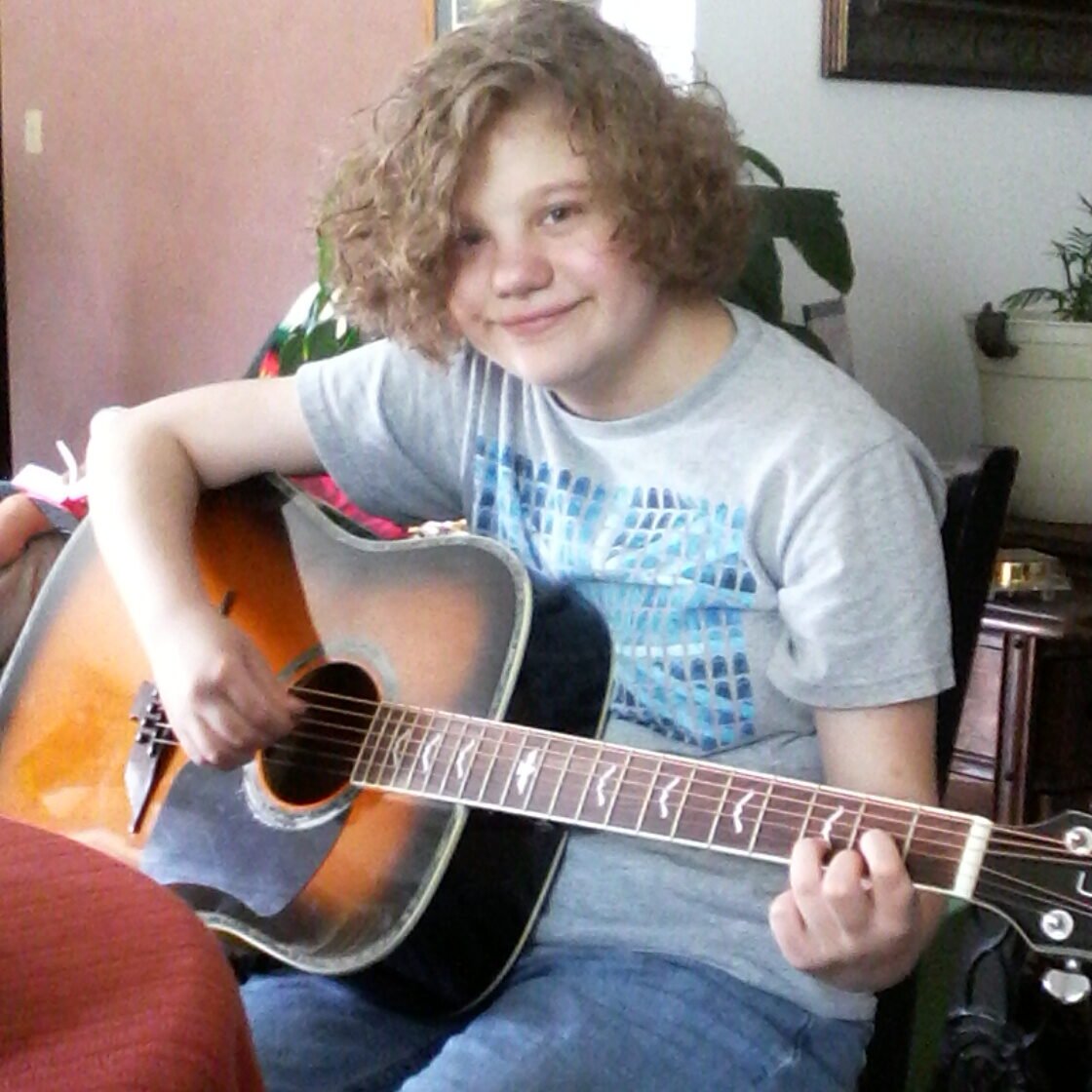 Private Lessons Whether it's acoustic or electric, you can start the guitar as early as 6 years old and keep playing till you're 106! Guitar students can join a band with instructor approval.